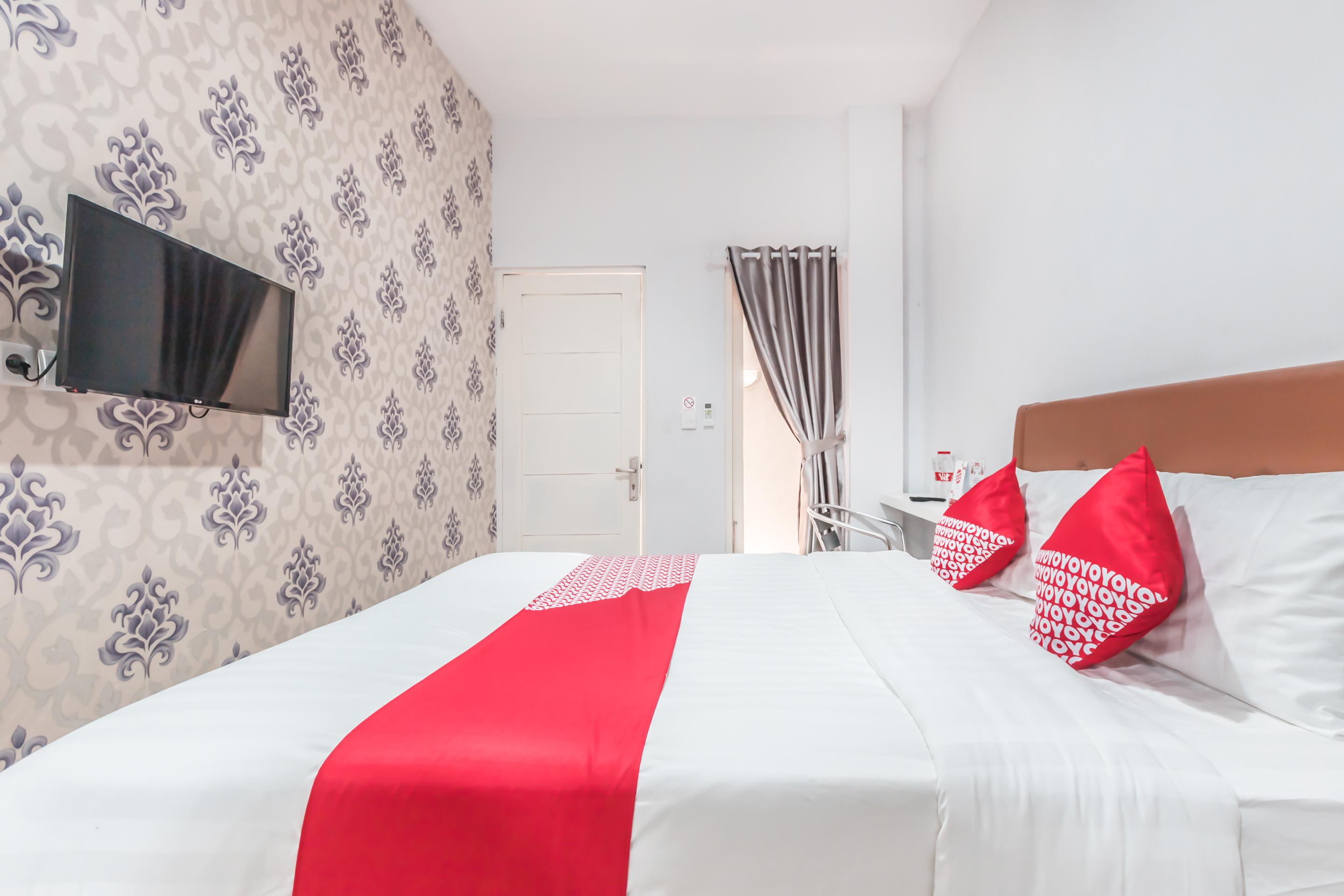 Oyo 1555 Unik Guesthouse Syariah Cakarta Dış mekan fotoğraf