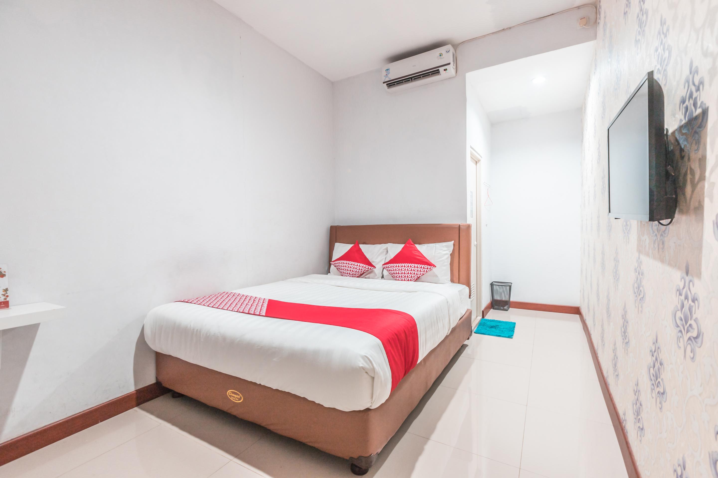 Oyo 1555 Unik Guesthouse Syariah Cakarta Dış mekan fotoğraf
