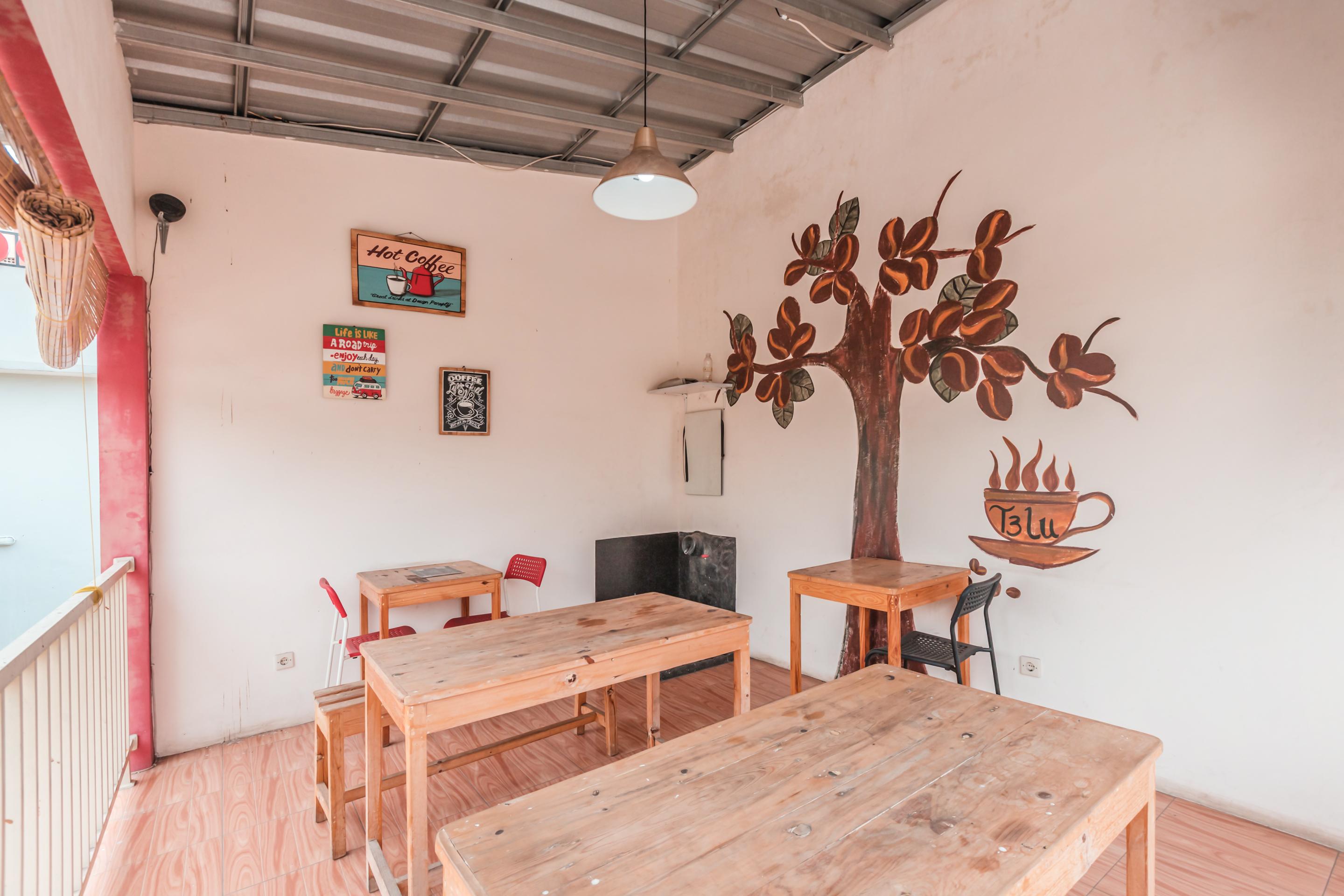 Oyo 1555 Unik Guesthouse Syariah Cakarta Dış mekan fotoğraf